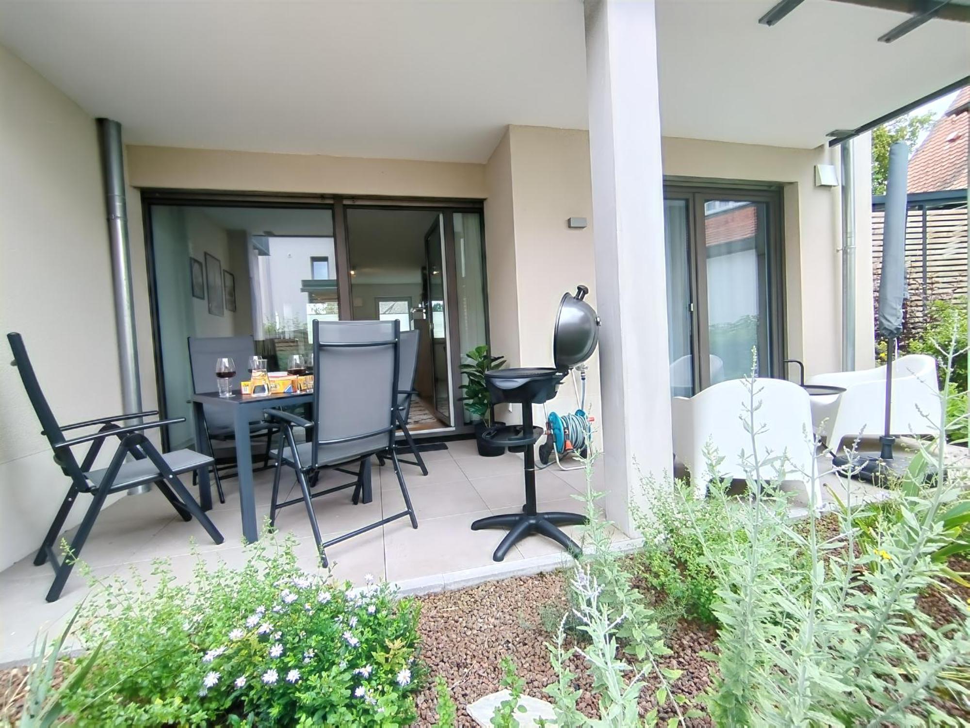 Bright Apartment Fuer Bis Zu 5 Erlangen Exterior foto