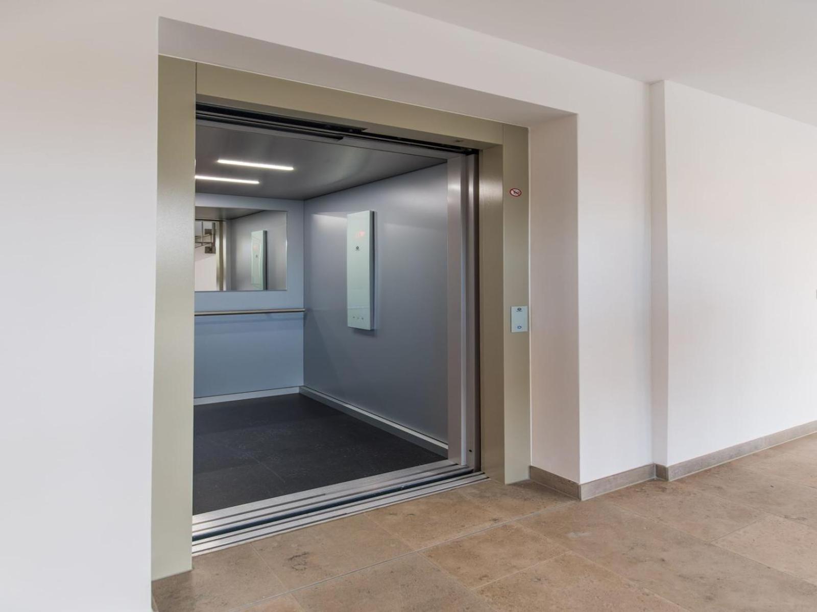 Bright Apartment Fuer Bis Zu 5 Erlangen Exterior foto